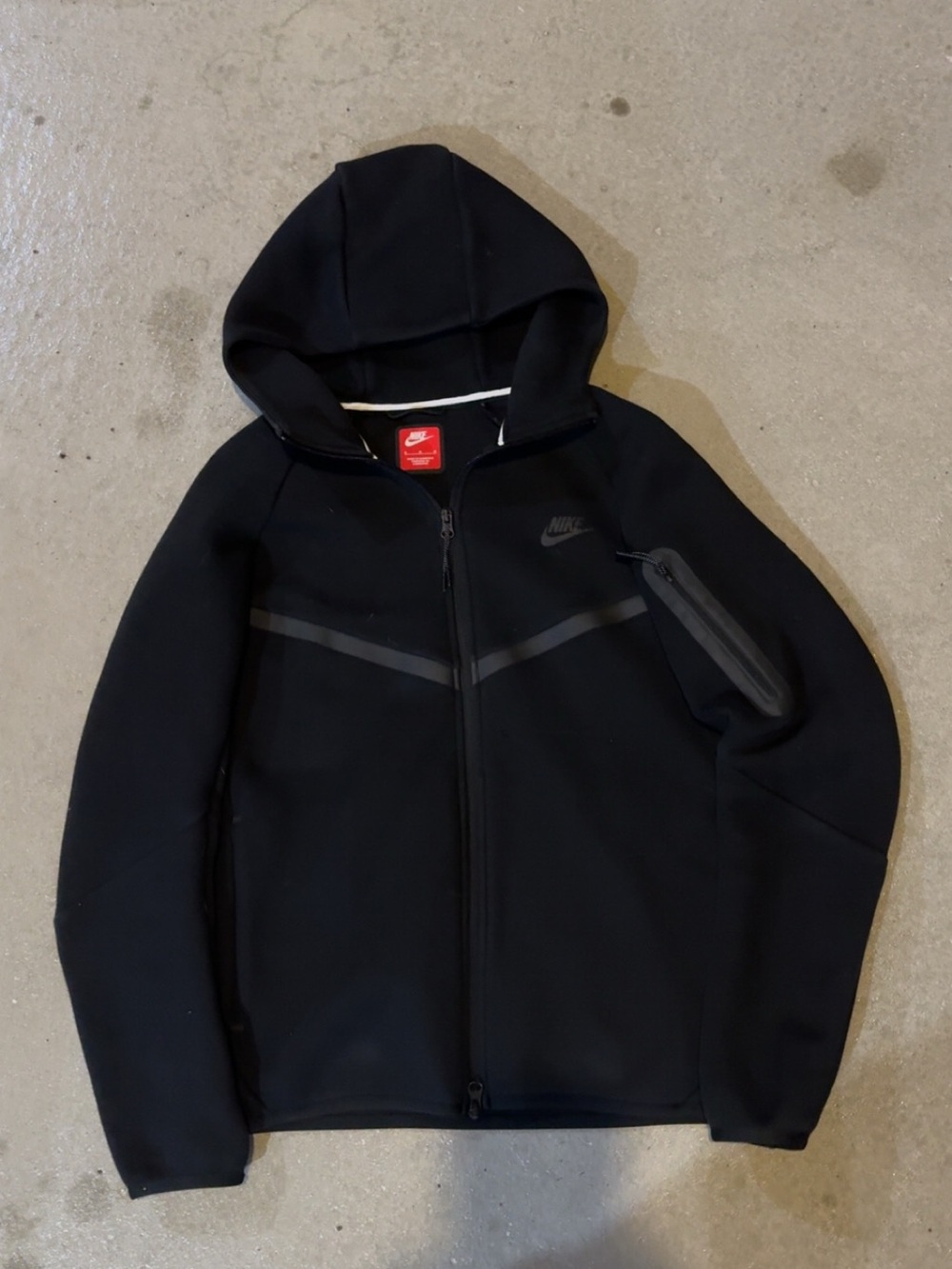 Nike tech black